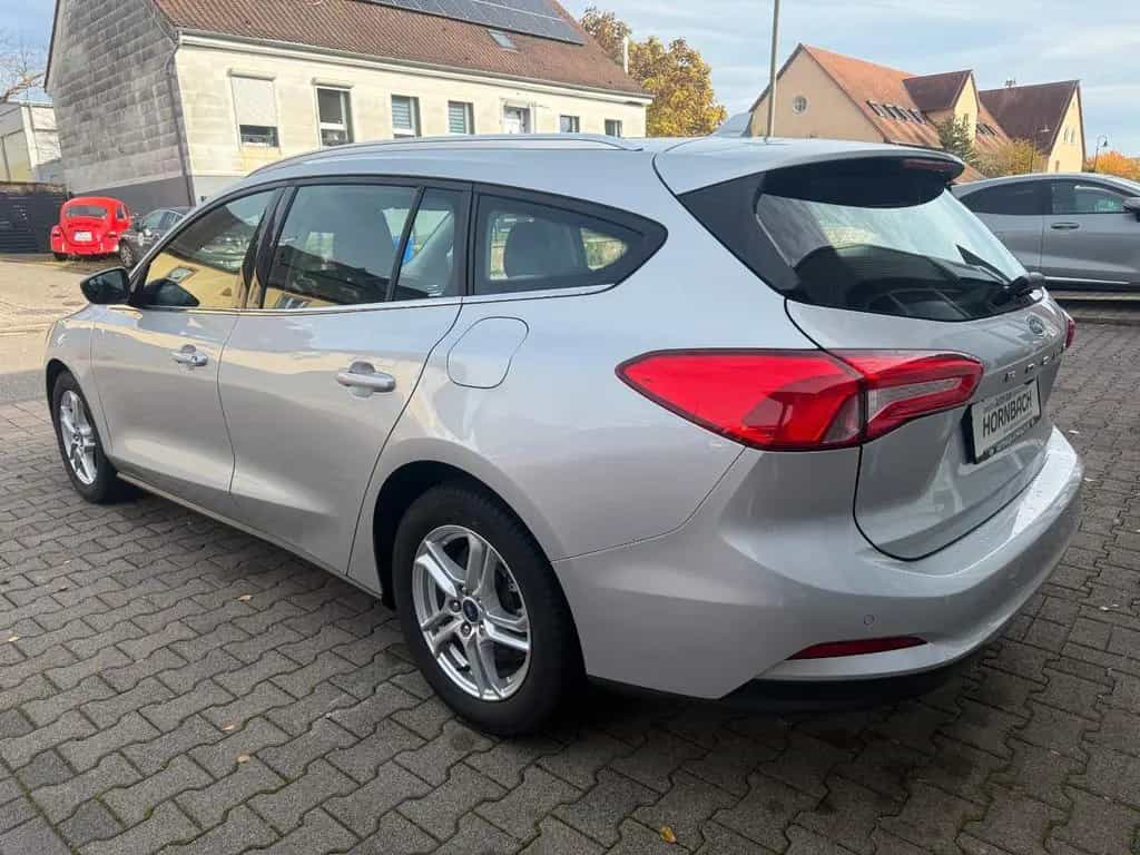 Ford Focus Turnier 1.0 92kW AUTOMATIK RFK Navi uvm 07/2022-photo-6
