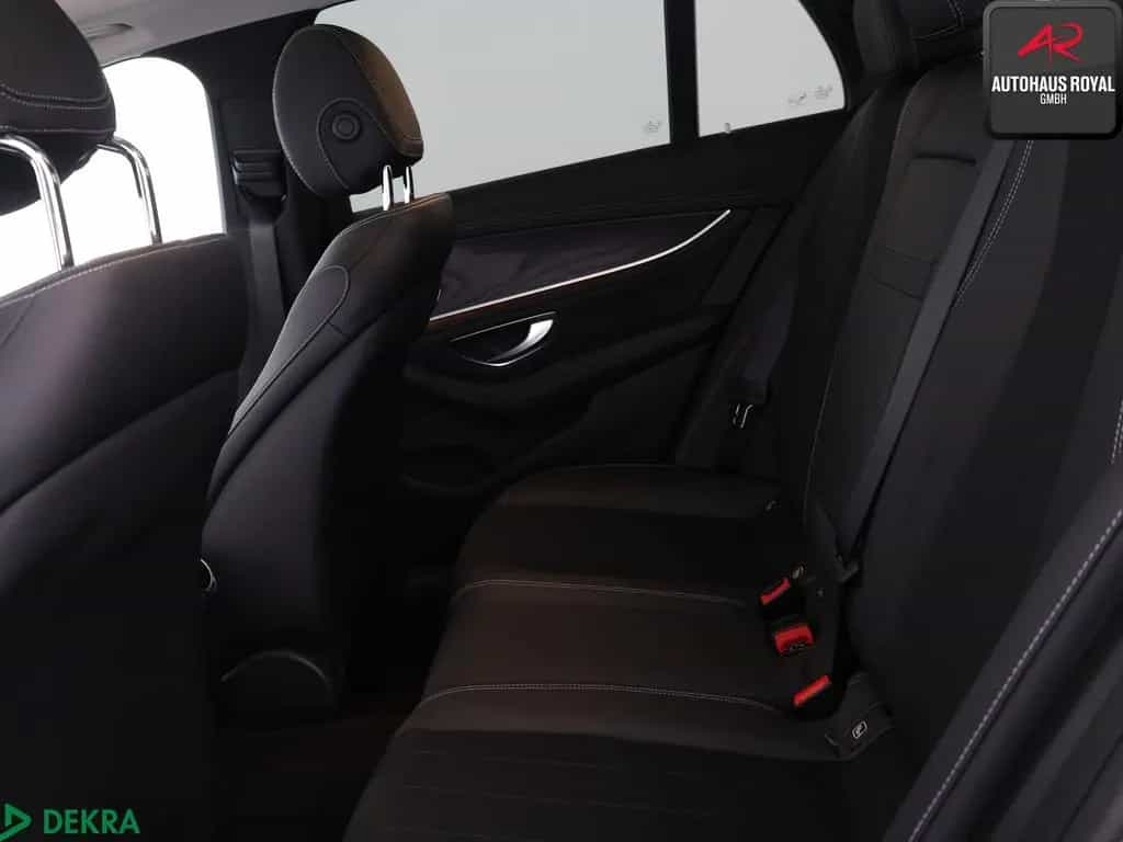Mercedes-Benz E 250 T EXCLUSIVE WIDE,PANO,KAMERA,AHK,CARPLAY 11/2017-photo-10