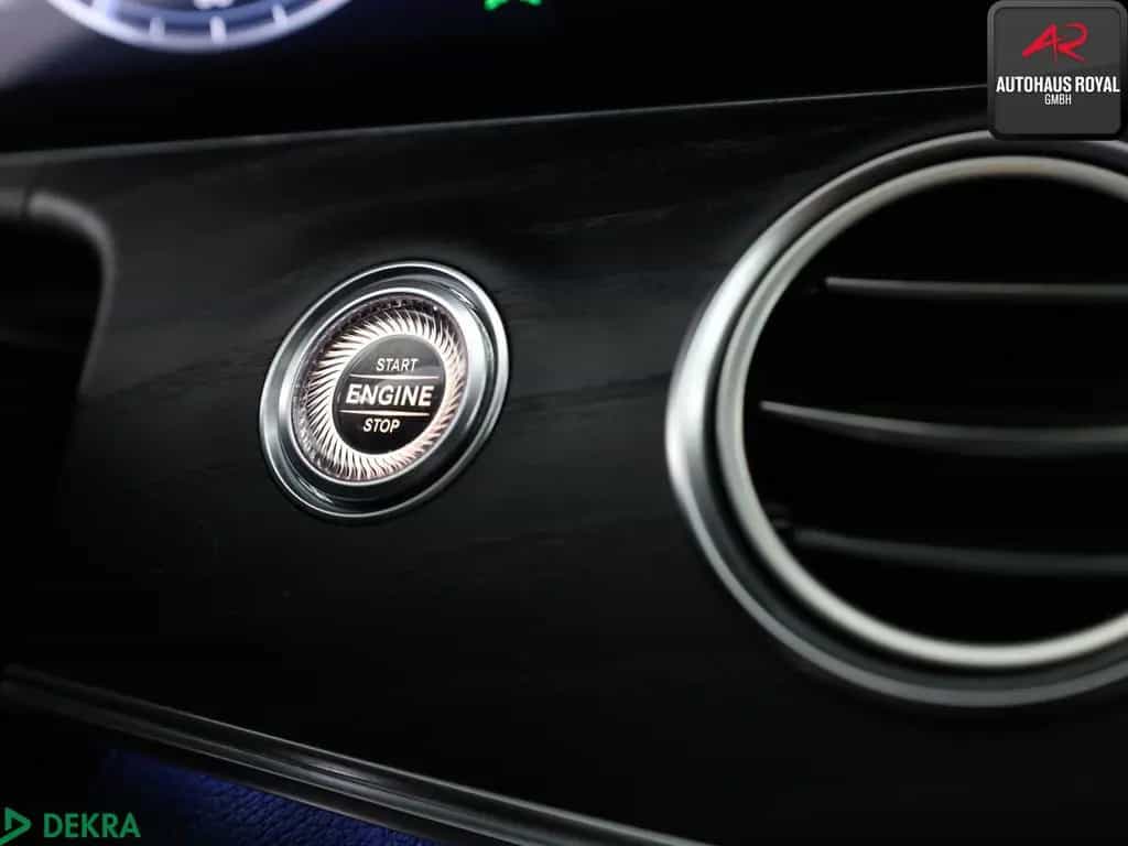 Mercedes-Benz E 250 T EXCLUSIVE WIDE,PANO,KAMERA,AHK,CARPLAY 11/2017-photo-16