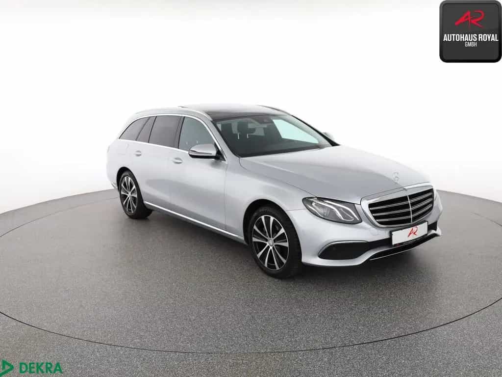 Mercedes-Benz E 250 T EXCLUSIVE WIDE,PANO,KAMERA,AHK,CARPLAY 11/2017-photo-6
