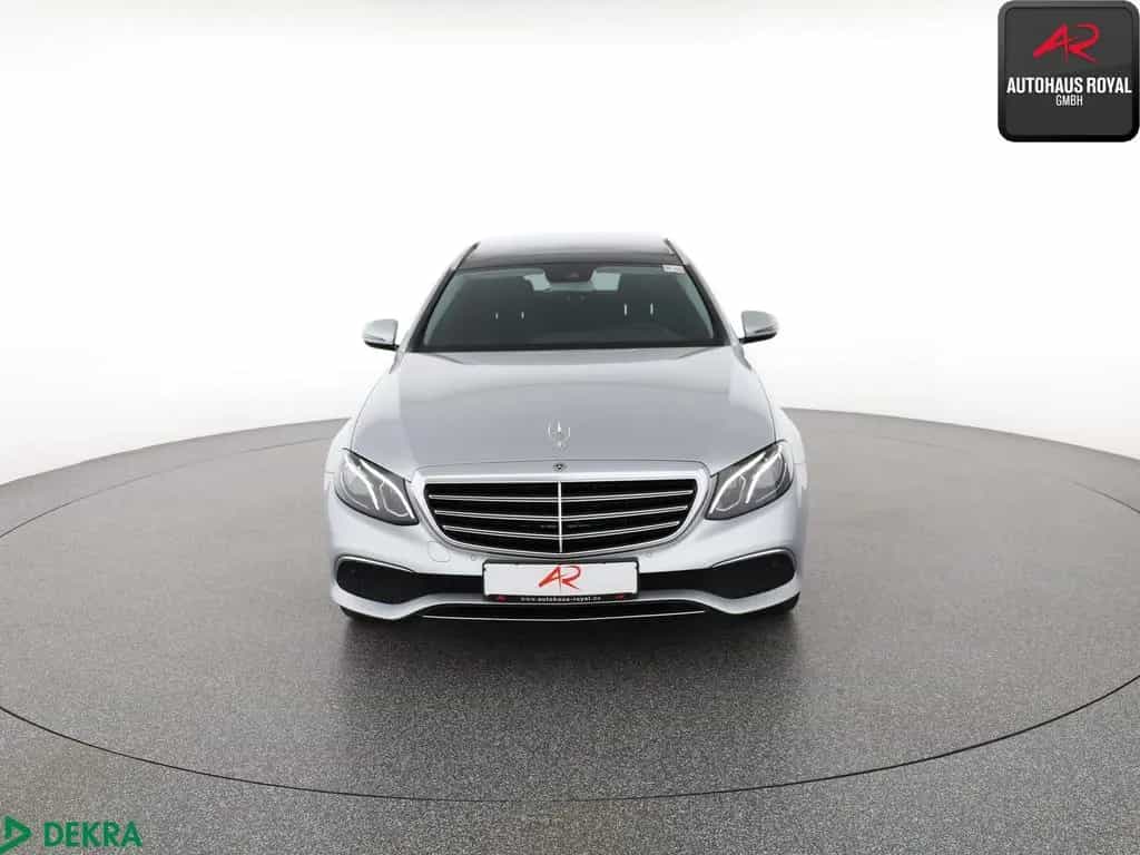 Mercedes-Benz E 250 T EXCLUSIVE WIDE,PANO,KAMERA,AHK,CARPLAY 11/2017-photo-7