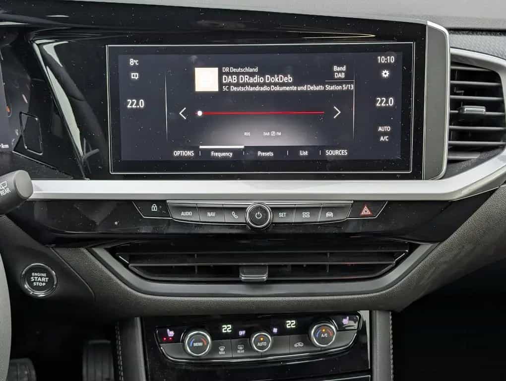 Opel Grandland 1.2 Turbo GS AT8 AHK IntelliLux Navi 10/2024-photo-11