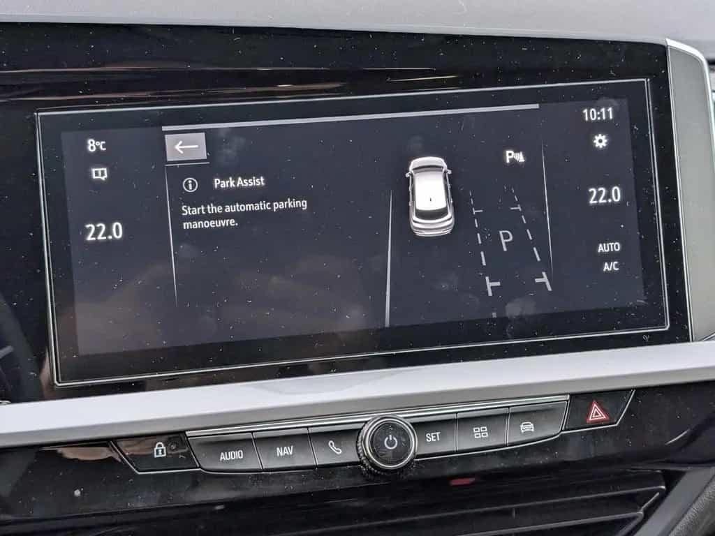Opel Grandland 1.2 Turbo GS AT8 AHK IntelliLux Navi 10/2024-photo-19