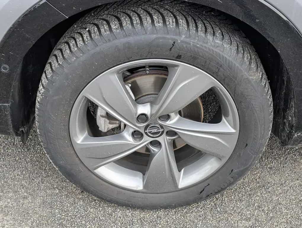 Opel Grandland 1.2 Turbo GS AT8 AHK IntelliLux Navi 10/2024-photo-4