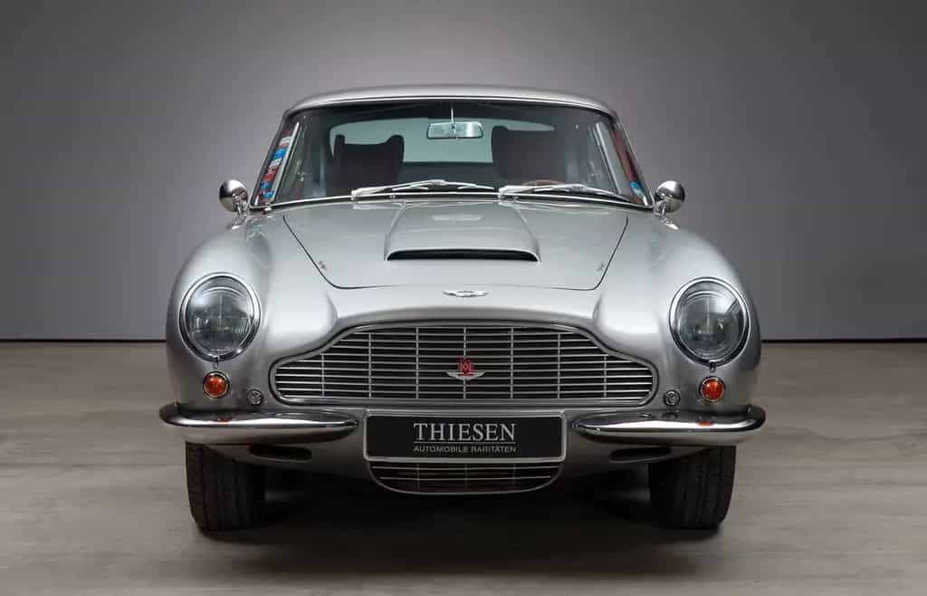 Aston Martin DB 6 Vantage LHD 01/1966-photo-1