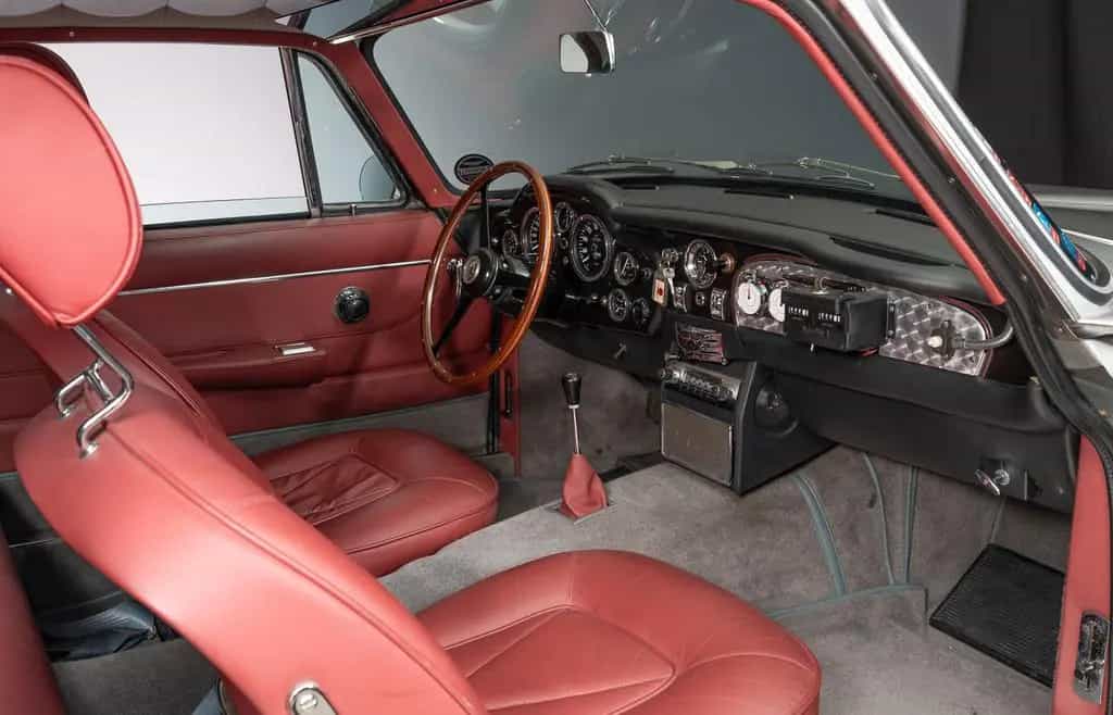 Aston Martin DB 6 Vantage LHD 01/1966-photo-10