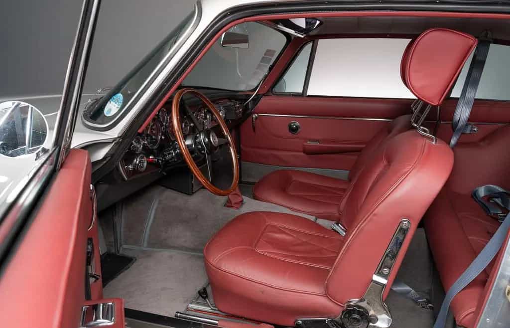 Aston Martin DB 6 Vantage LHD 01/1966-photo-9