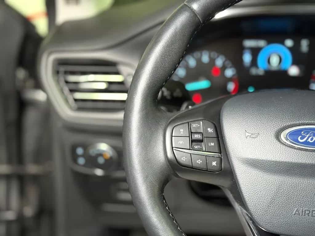 Ford Focus Lim. Active*PANO*HEAD-UP*KAMERA*SPURHALTE 06/2019-photo-23