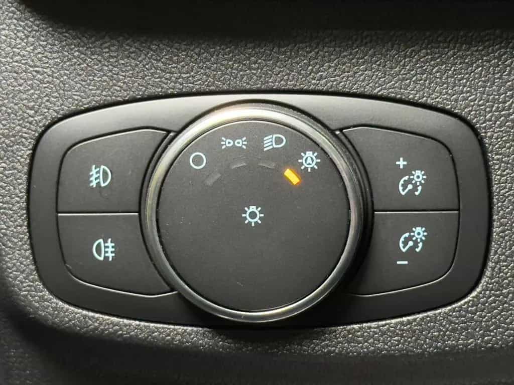 Ford Focus Lim. Active*PANO*HEAD-UP*KAMERA*SPURHALTE 06/2019-photo-26