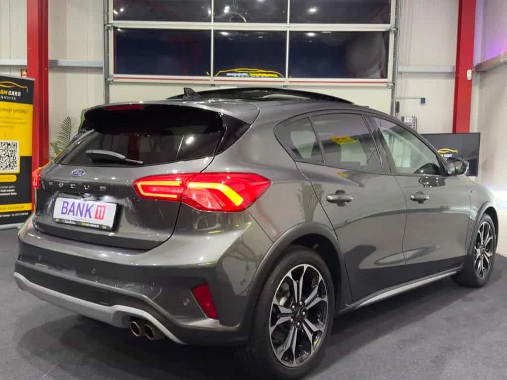 Ford Focus Lim. Active*PANO*HEAD-UP*KAMERA*SPURHALTE 06/2019-photo-9
