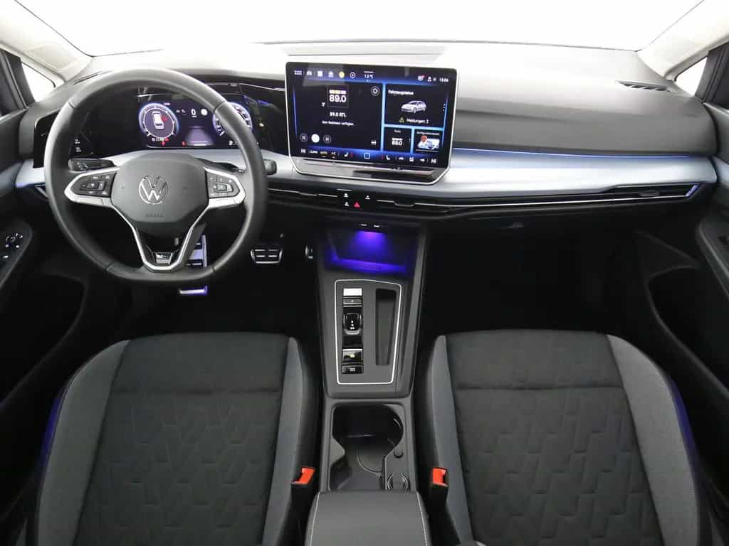 Volkswagen Golf VIII Variant 2.0 TDI DSG Goal LED AHK ACC 05/2025-photo-11