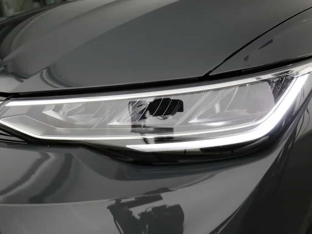 Volkswagen Golf VIII Variant 2.0 TDI DSG Goal LED AHK ACC 05/2025-photo-18