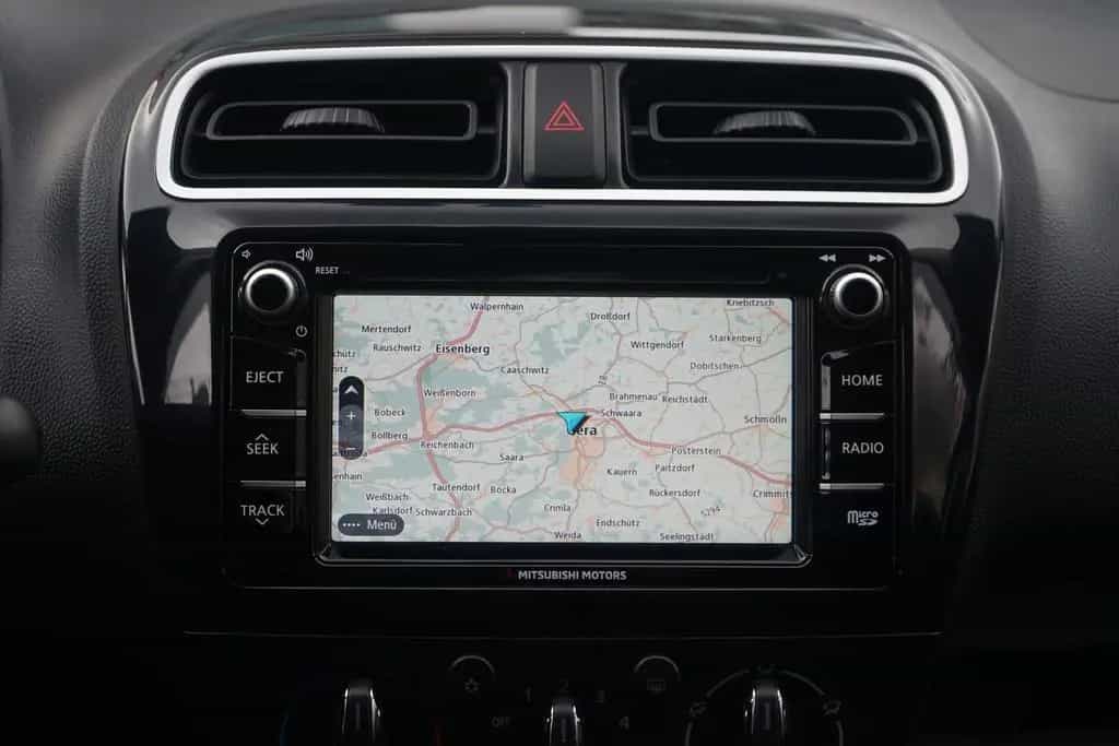 Mitsubishi Space Star 1.2 Spirit Black Navi Sitzheizung DAB 06/2021-photo-11