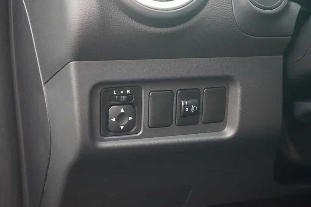 Mitsubishi Space Star 1.2 Spirit Black Navi Sitzheizung DAB 06/2021-photo-20