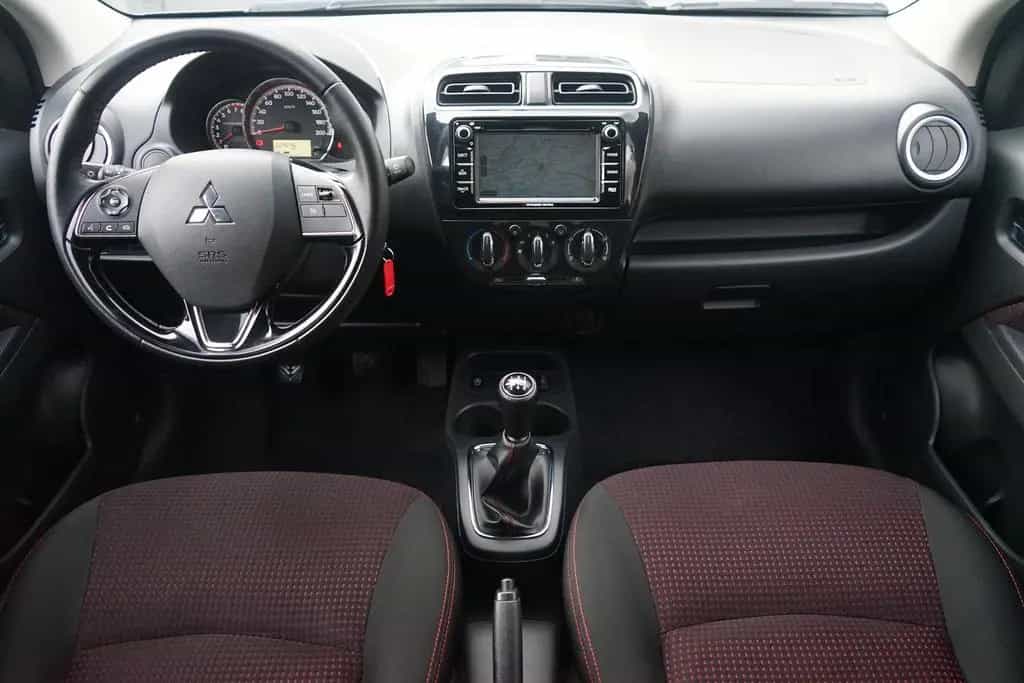 Mitsubishi Space Star 1.2 Spirit Black Navi Sitzheizung DAB 06/2021-photo-9