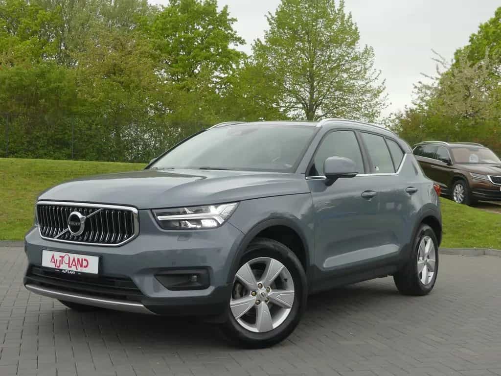 Volvo XC40 1.5 Inscription 2WD LED Navi ACC Kamera DAB 07/2019-photo-1