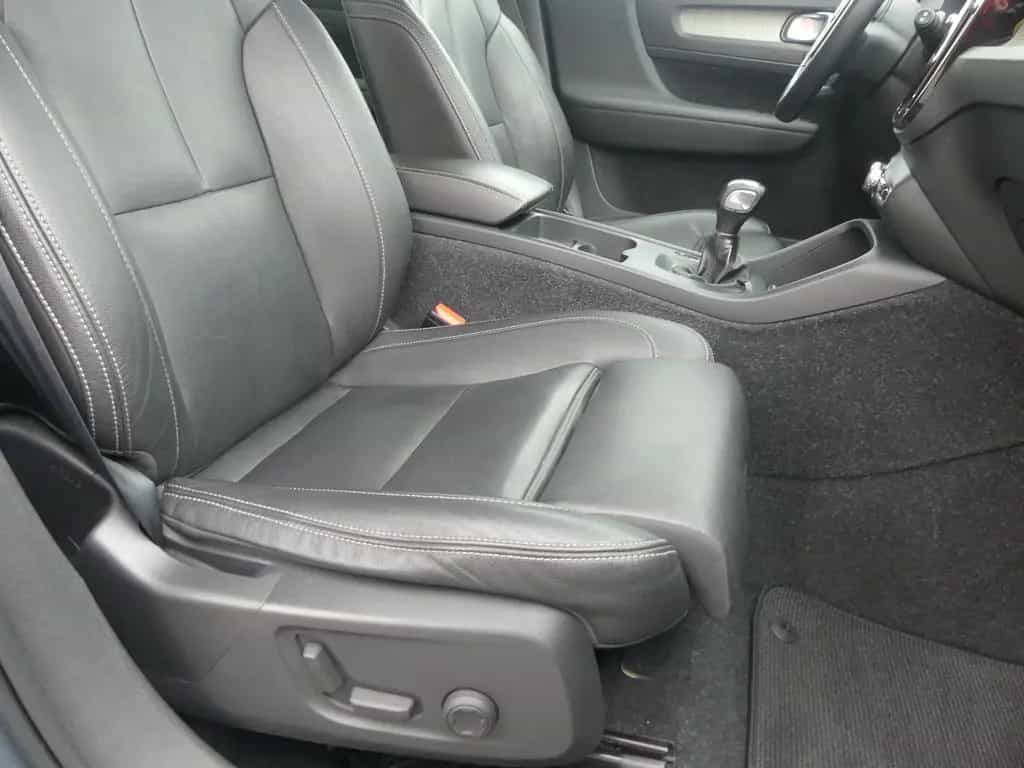 Volvo XC40 1.5 Inscription 2WD LED Navi ACC Kamera DAB 07/2019-photo-29