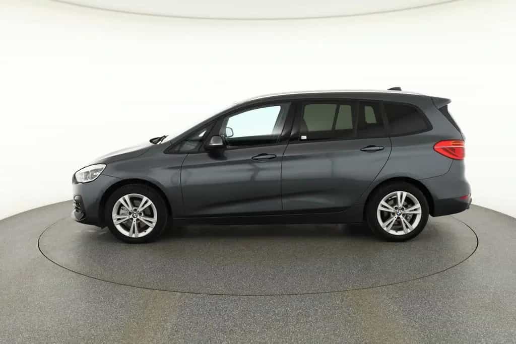 BMW 218 i Gran Tourer Sport Line LED Kamera Navi DAB 07/2021-photo-1