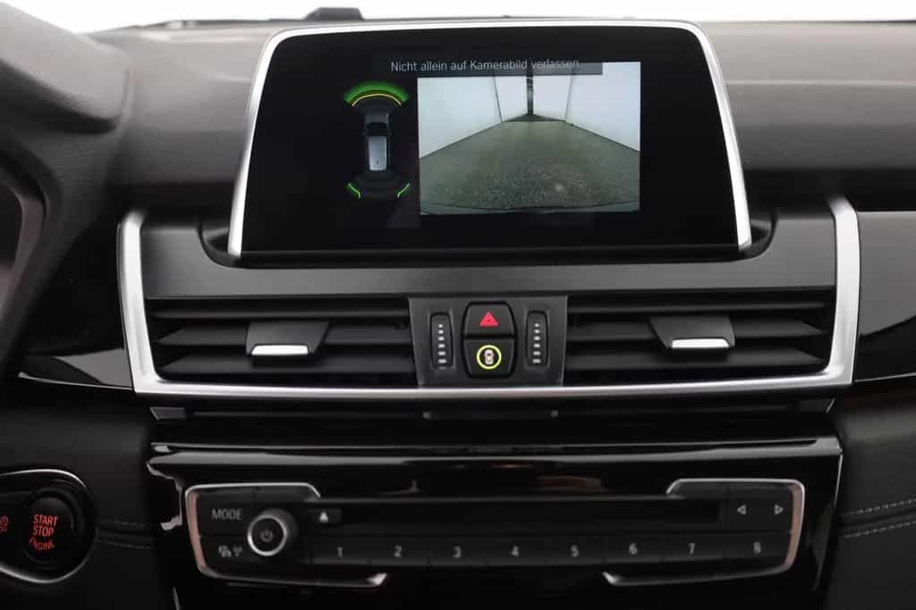 BMW 218 i Gran Tourer Sport Line LED Kamera Navi DAB 07/2021-photo-24