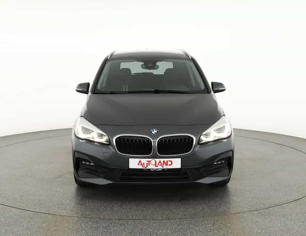 BMW 218 i Gran Tourer Sport Line LED Kamera Navi DAB 07/2021-photo-7