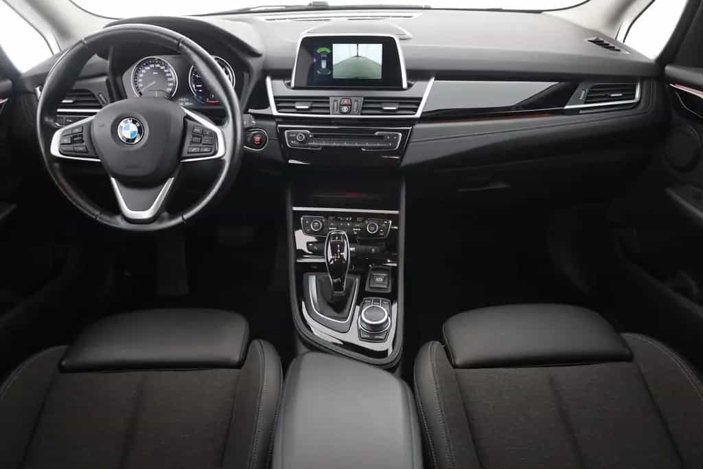 BMW 218 i Gran Tourer Sport Line LED Kamera Navi DAB 07/2021-photo-8