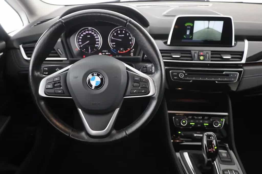 BMW 218 i Gran Tourer Sport Line LED Kamera Navi DAB 07/2021-photo-9