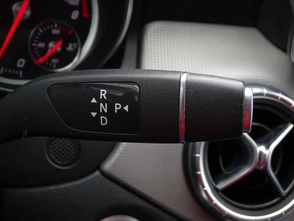 Mercedes-Benz CLA-Class 180 Urban LED Navi Sitzheizung PDC 04/2018-photo-18