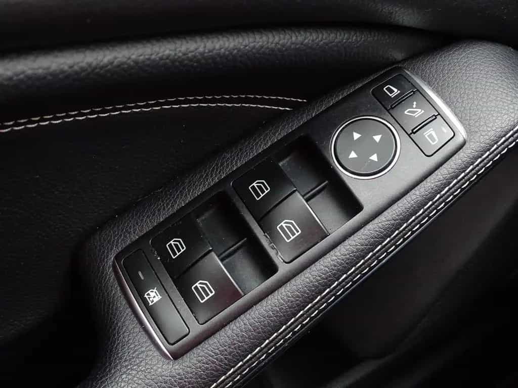 Mercedes-Benz CLA-Class 180 Urban LED Navi Sitzheizung PDC 04/2018-photo-21