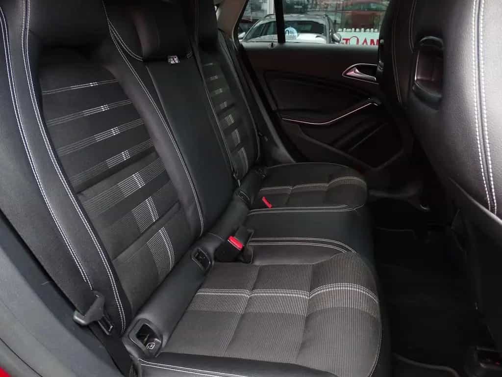Mercedes-Benz CLA-Class 180 Urban LED Navi Sitzheizung PDC 04/2018-photo-24