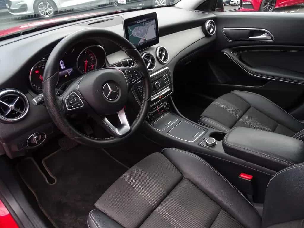Mercedes-Benz CLA-Class 180 Urban LED Navi Sitzheizung PDC 04/2018-photo-7