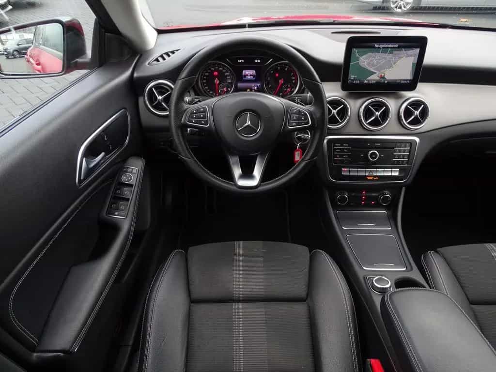 Mercedes-Benz CLA-Class 180 Urban LED Navi Sitzheizung PDC 04/2018-photo-9