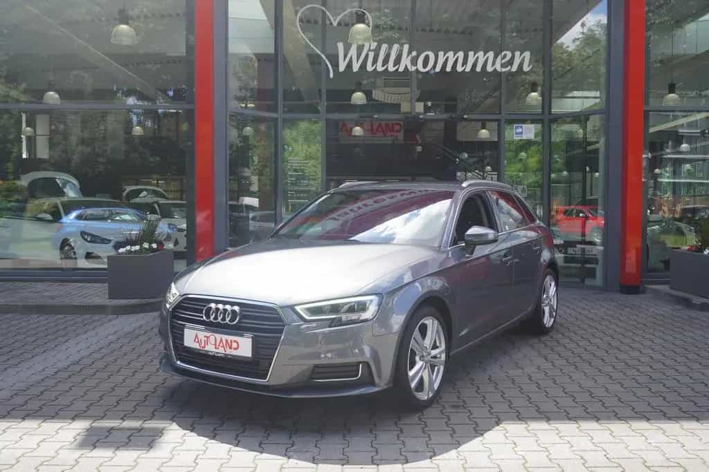 Audi A3 Sportback 30 1.0 TFSI design Xenon Navi PDC 01/2019-photo-1