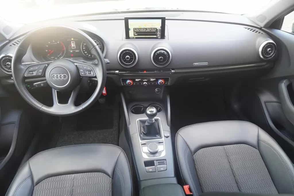 Audi A3 Sportback 30 1.0 TFSI design Xenon Navi PDC 01/2019-photo-11