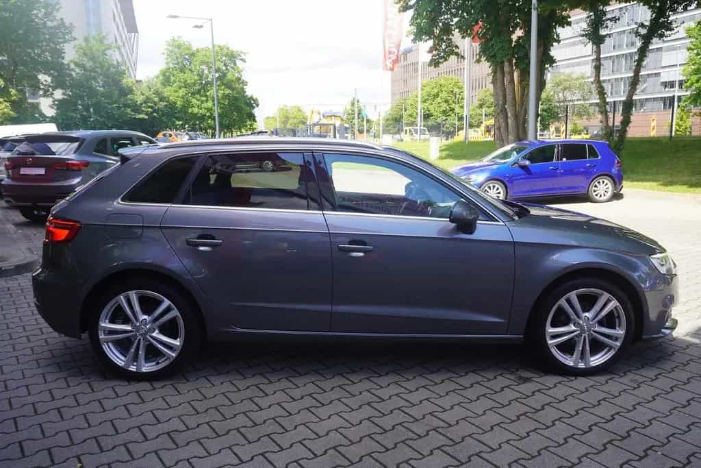 Audi A3 Sportback 30 1.0 TFSI design Xenon Navi PDC 01/2019-photo-4