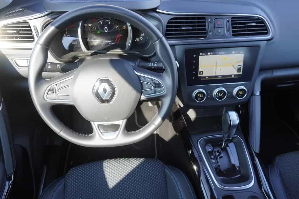 Renault Kadjar 1.3 TCE Limited Klimaaut. Navi Kamera PDC 01/2019-photo-11
