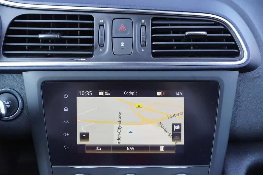 Renault Kadjar 1.3 TCE Limited Klimaaut. Navi Kamera PDC 01/2019-photo-12