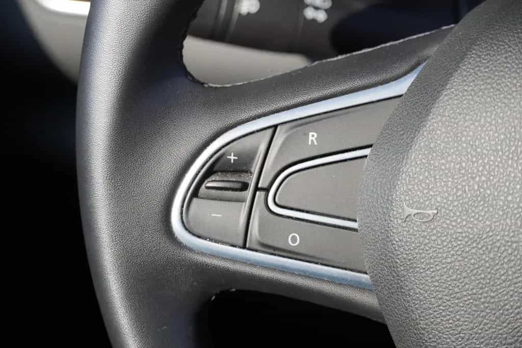 Renault Kadjar 1.3 TCE Limited Klimaaut. Navi Kamera PDC 01/2019-photo-29