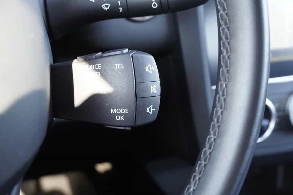 Renault Kadjar 1.3 TCE Limited Klimaaut. Navi Kamera PDC 01/2019-photo-33