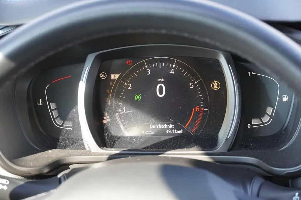 Renault Kadjar 1.3 TCE Limited Klimaaut. Navi Kamera PDC 01/2019-photo-34