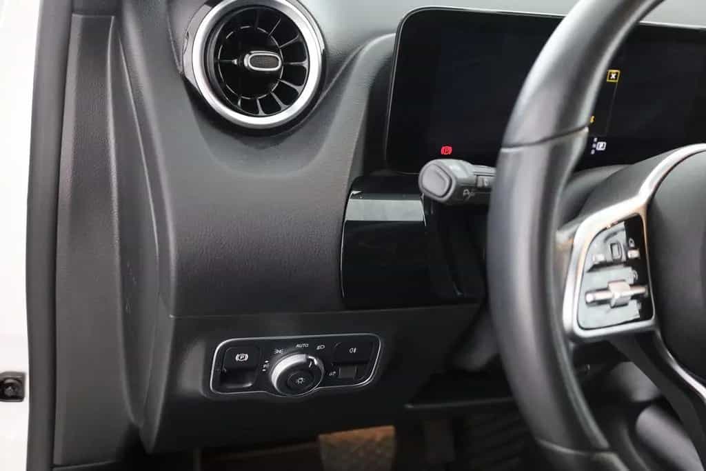 Mercedes-Benz B 180 B180 Progressive LED Kamera Navi Sitzheizung 07/2020-photo-19