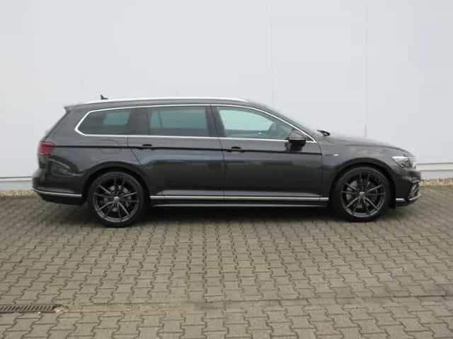 Volkswagen Passat Variant 2.0 TSI 272 PS 4M DSG R-Line PANO 11/2020-photo-16