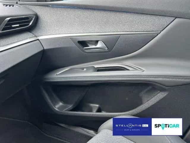 Peugeot 3008 1.2 PureTech 130 Allure LED, Kamera, ACC 12/2023-photo-19