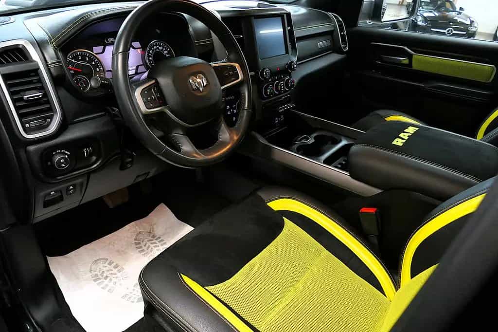 Dodge RAM 5,7 HEMI V8 Big Horn Lonestar Crew Cab 4x4 09/2022-photo-14