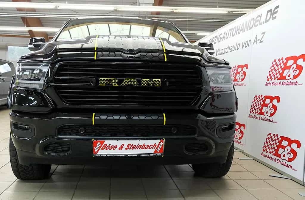 Dodge RAM 5,7 HEMI V8 Big Horn Lonestar Crew Cab 4x4 09/2022-photo-7