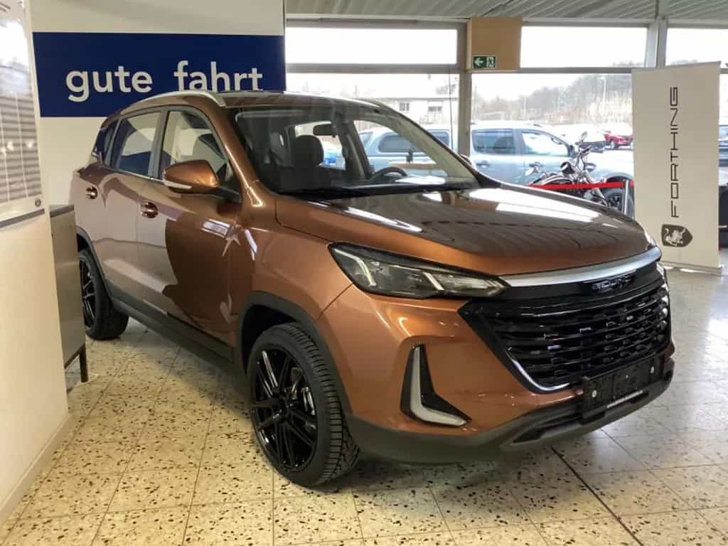 BAIC Beijing X35 AHK, 18 Zoll Allwetterr. 02/2025-photo-0