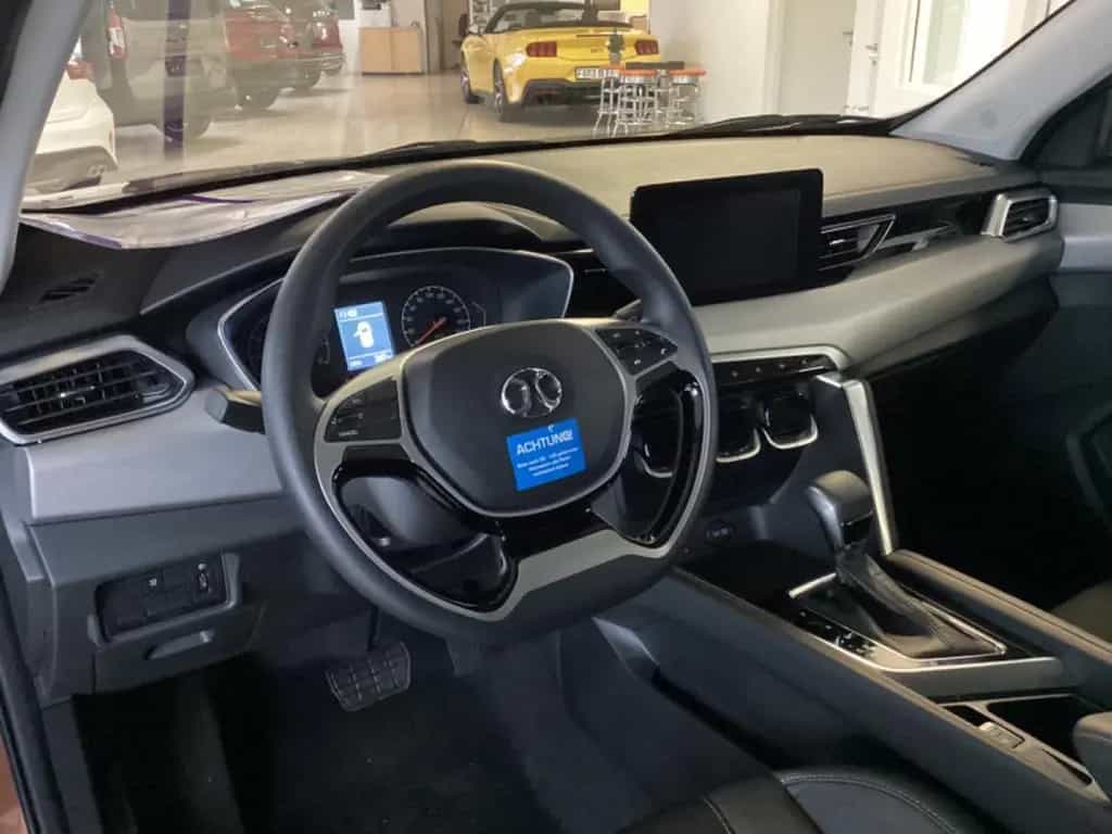 BAIC Beijing X35 AHK, 18 Zoll Allwetterr. 02/2025-photo-3