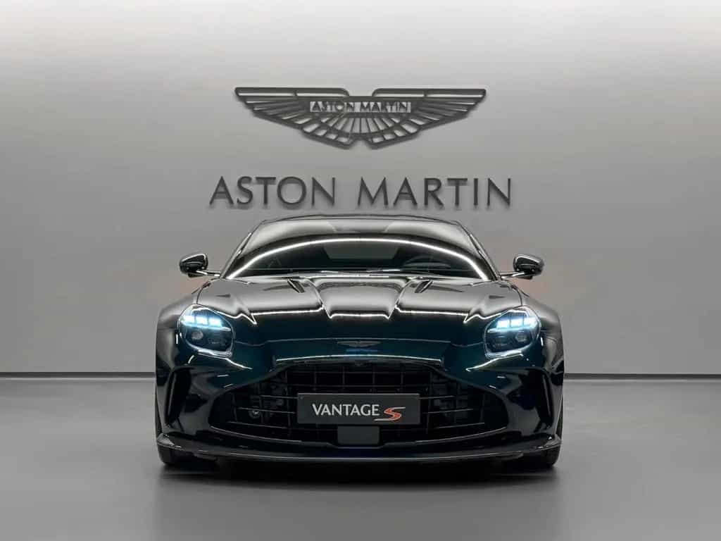 Aston Martin NEW Vantage S | MODELYEAR 2026 02/2026-photo-2