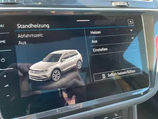 Volkswagen Tiguan R-Line 2.0 TSI 4Motion  BlackStyle Matrix 02/2022-photo-19