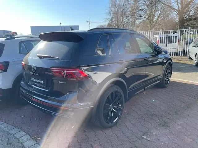Volkswagen Tiguan R-Line 2.0 TSI 4Motion  BlackStyle Matrix 02/2022-photo-3