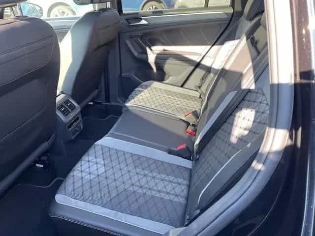 Volkswagen Tiguan R-Line 2.0 TSI 4Motion  BlackStyle Matrix 02/2022-photo-7